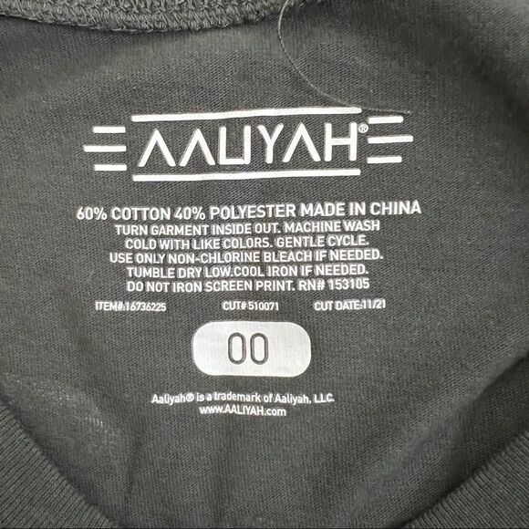 Torrid Classic Fit Tunic Tee - Vintage Aaliyah Black, Size 00 = Medium/10 - Picture 9 of 10
